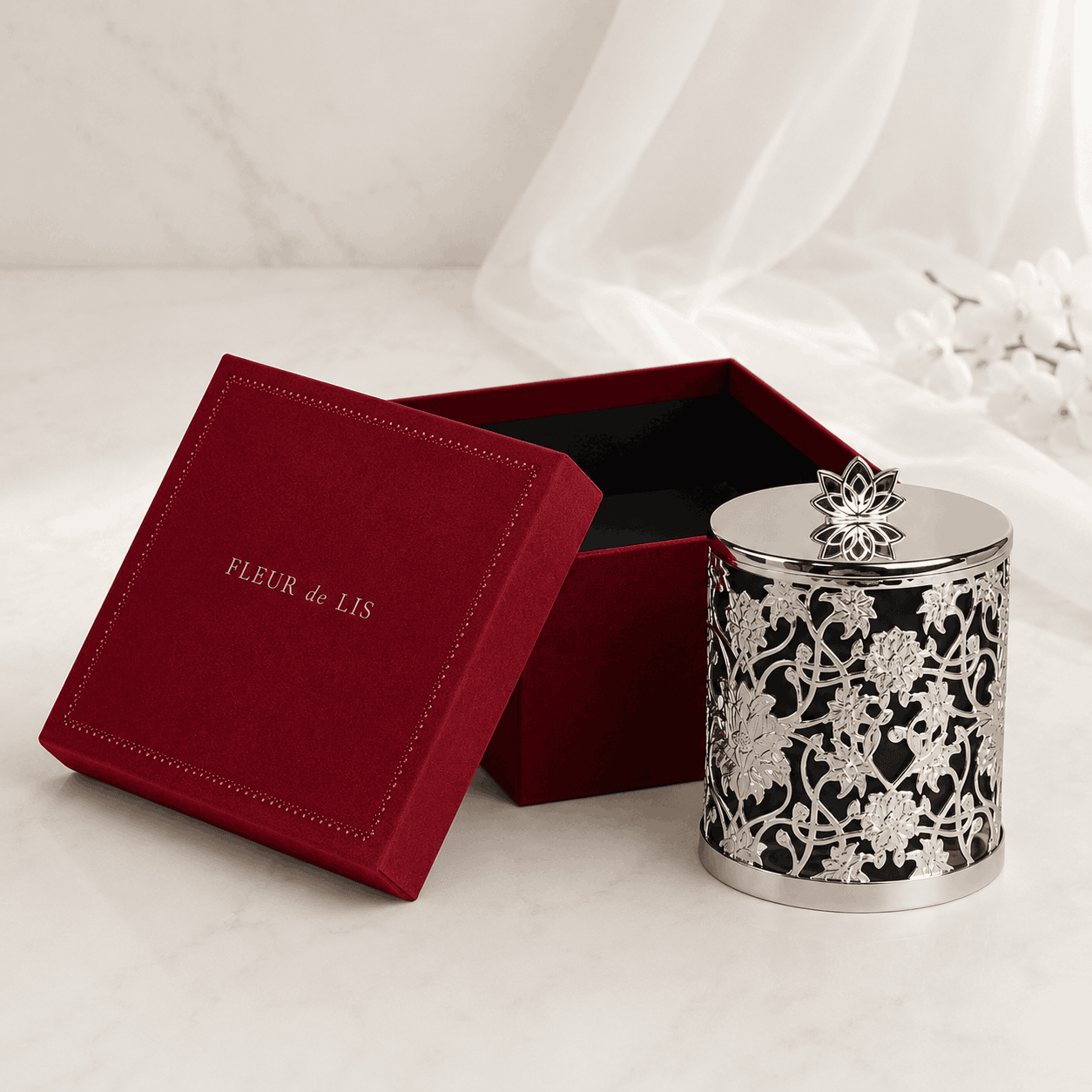 Floral Lattice Candle Fleur de Lis