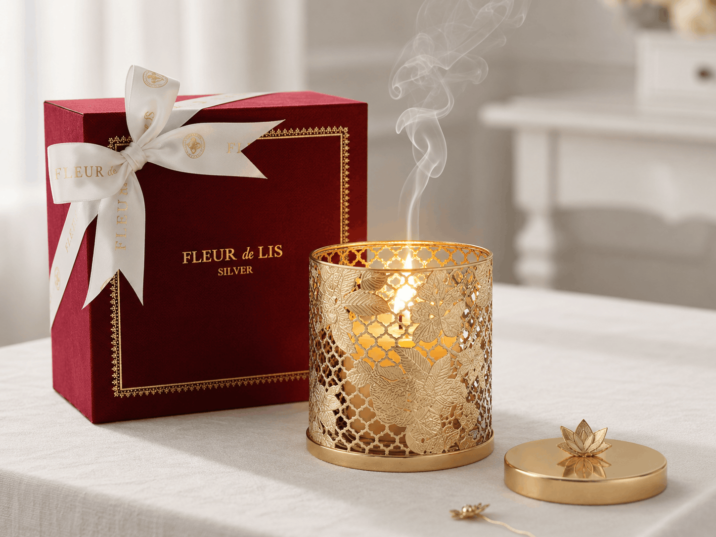 Lattice Candle - Floral Gold Fleur de Lis